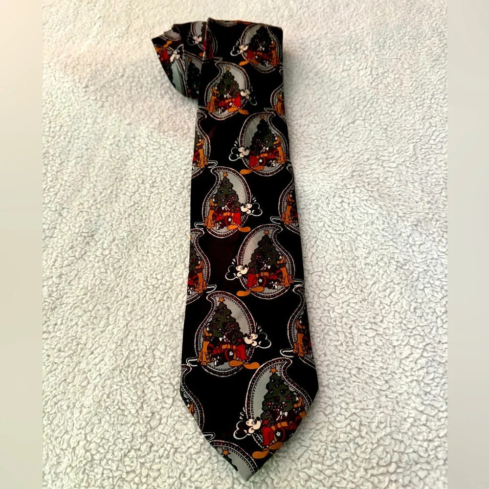 Disney Unlimited EUC “Micky” Holiday black Tie. Pluto, Christmas Tree Vintage